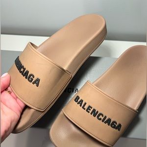 Balenciaga Women’s Logo Slide